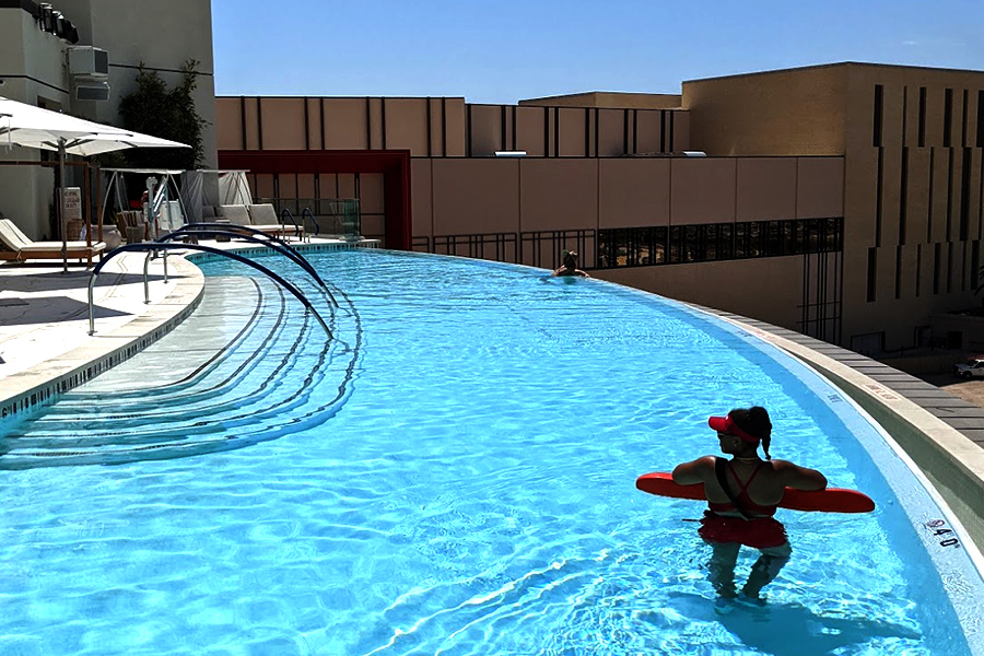 Infinity Pool Resorts World